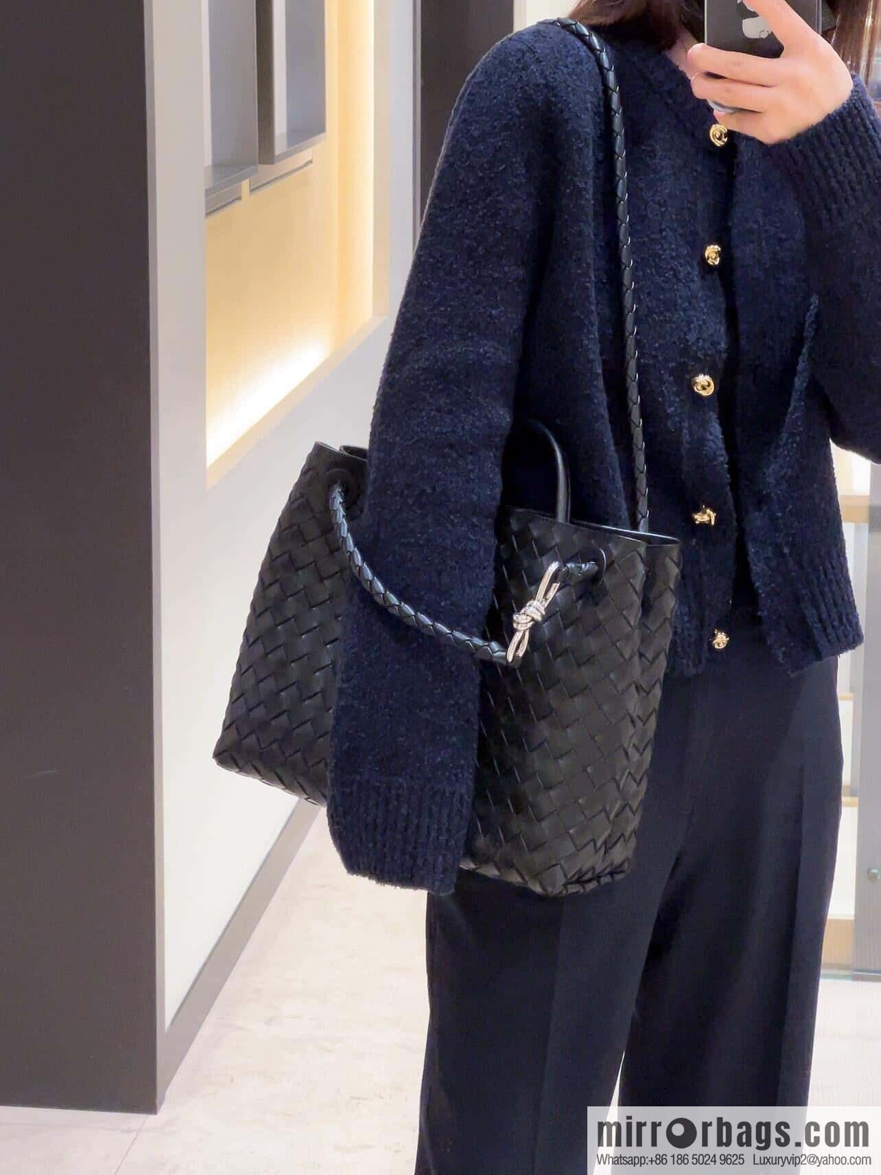 BV 🆕 Medium Andiamo Handbag 766016 Black with Silver Buckle🆕