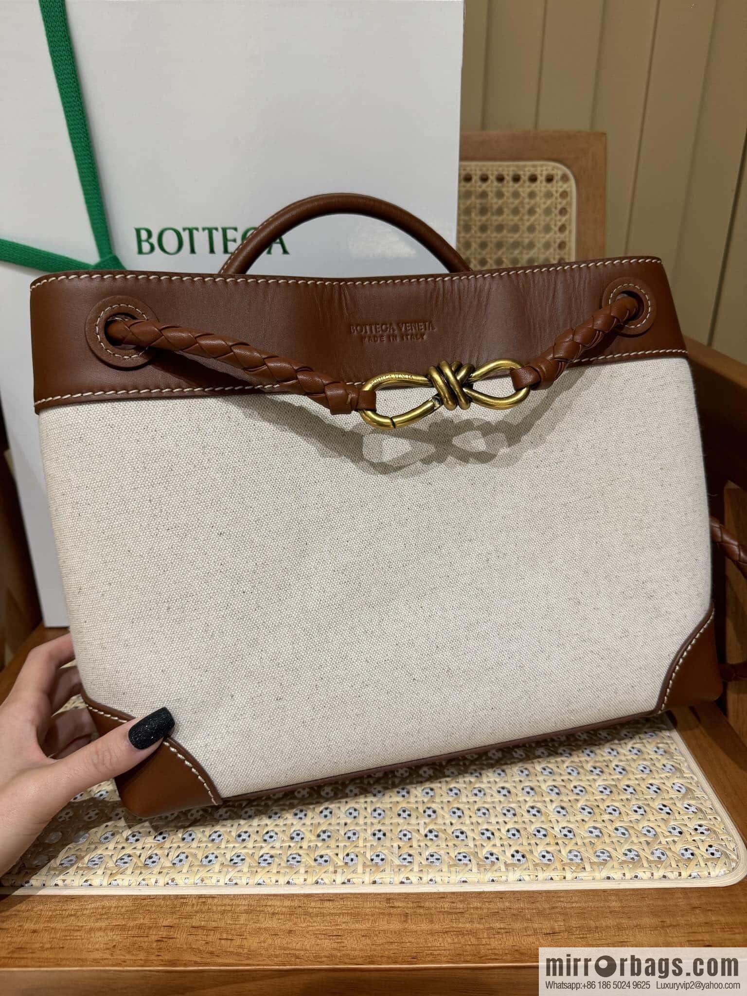 BV Medium Andiamond Handbag 766016 Caramel Patchwork