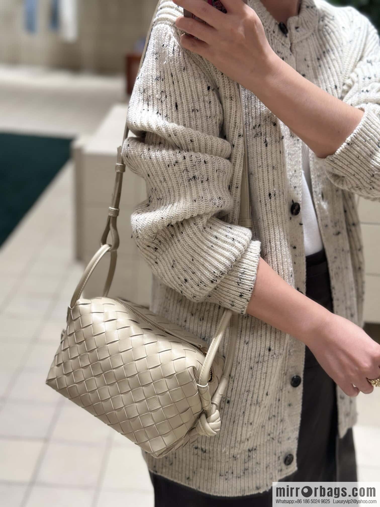 BV Loop Handbag 796615 Whipped Cream Sugar