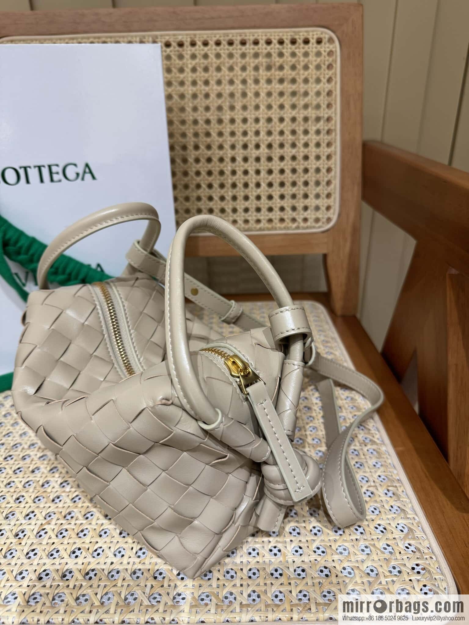BV Loop Handbag 796615 Whipped Cream Sugar