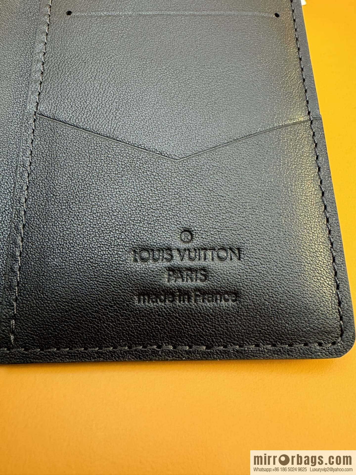 LV M62899 pocket wallet [official chip version]