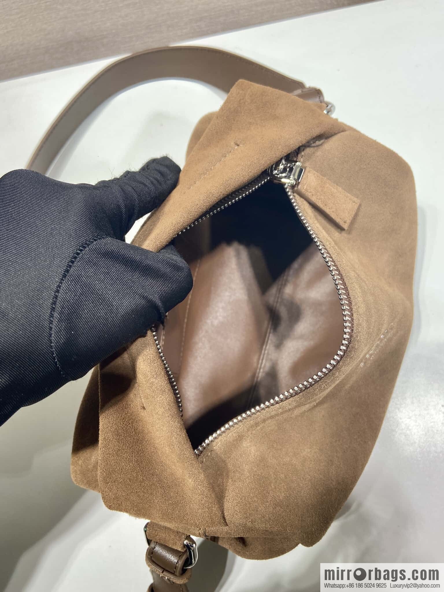 PRADA 🎉 New Boston 🎉 2VH188 Suede🎉🎉