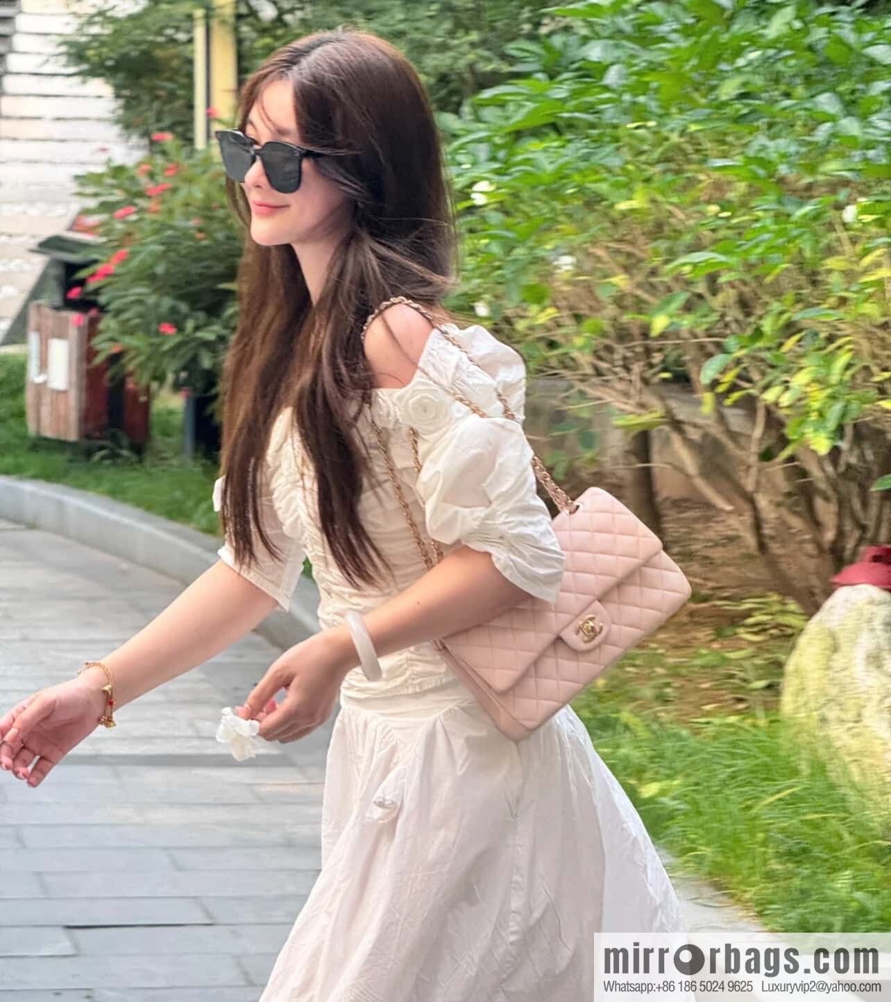 CHANEL 𝐂𝐥𝐚𝐬𝐬𝐢𝐜 𝐅𝐥𝐚𝐩 Medium Classic Cover Bag, Sakura Powder 🌸 A01112