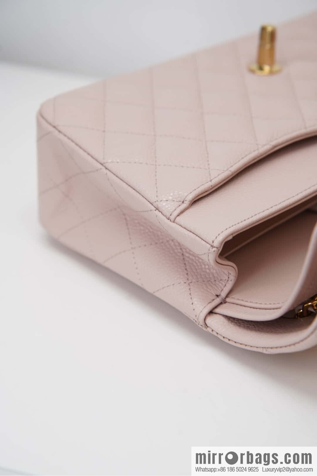 CHANEL 𝐂𝐥𝐚𝐬𝐬𝐢𝐜 𝐅𝐥𝐚𝐩 Medium Classic Cover Bag, Sakura Powder 🌸 A01112