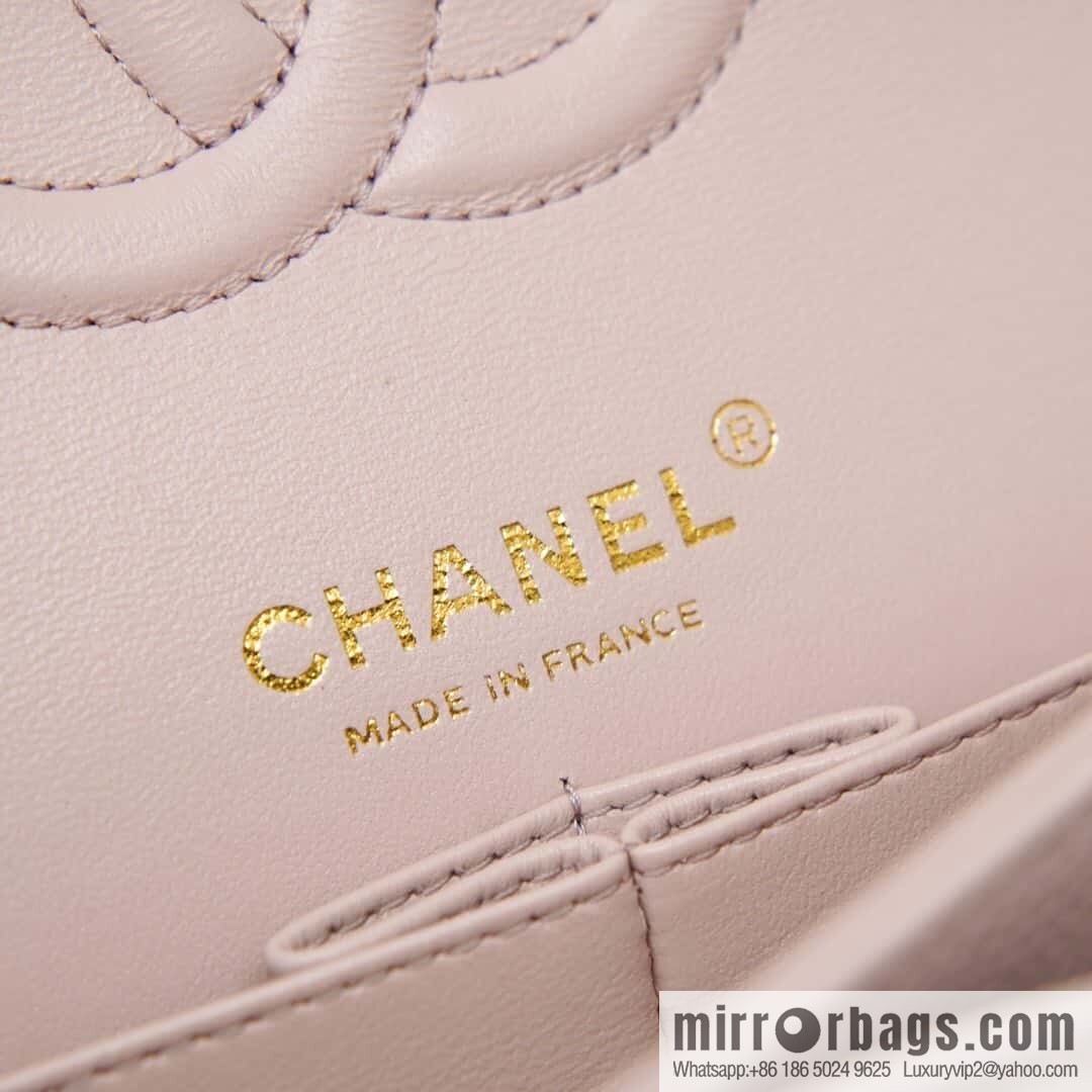 CHANEL 𝐂𝐥𝐚𝐬𝐬𝐢𝐜 𝐅𝐥𝐚𝐩 Medium Classic Cover Bag, Sakura Powder 🌸 A01112