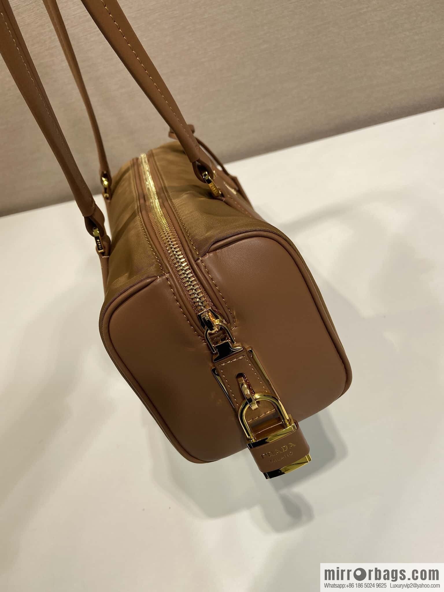 PRADA 🎉 new lock bag 🎉 1BB127 nylon cloth🎉🎉