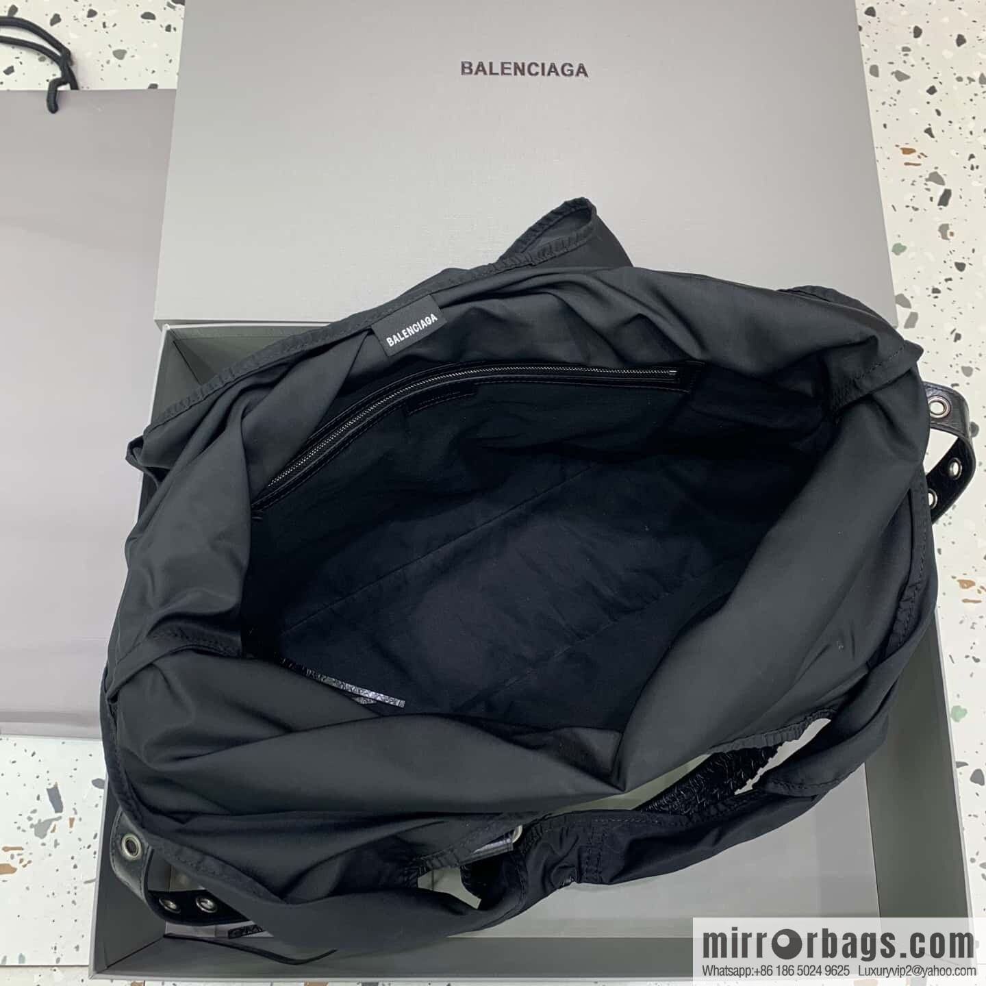 Balenciag neo cagole xl plus oil wax black silver 🖤 locomotive bag derivative new 761601