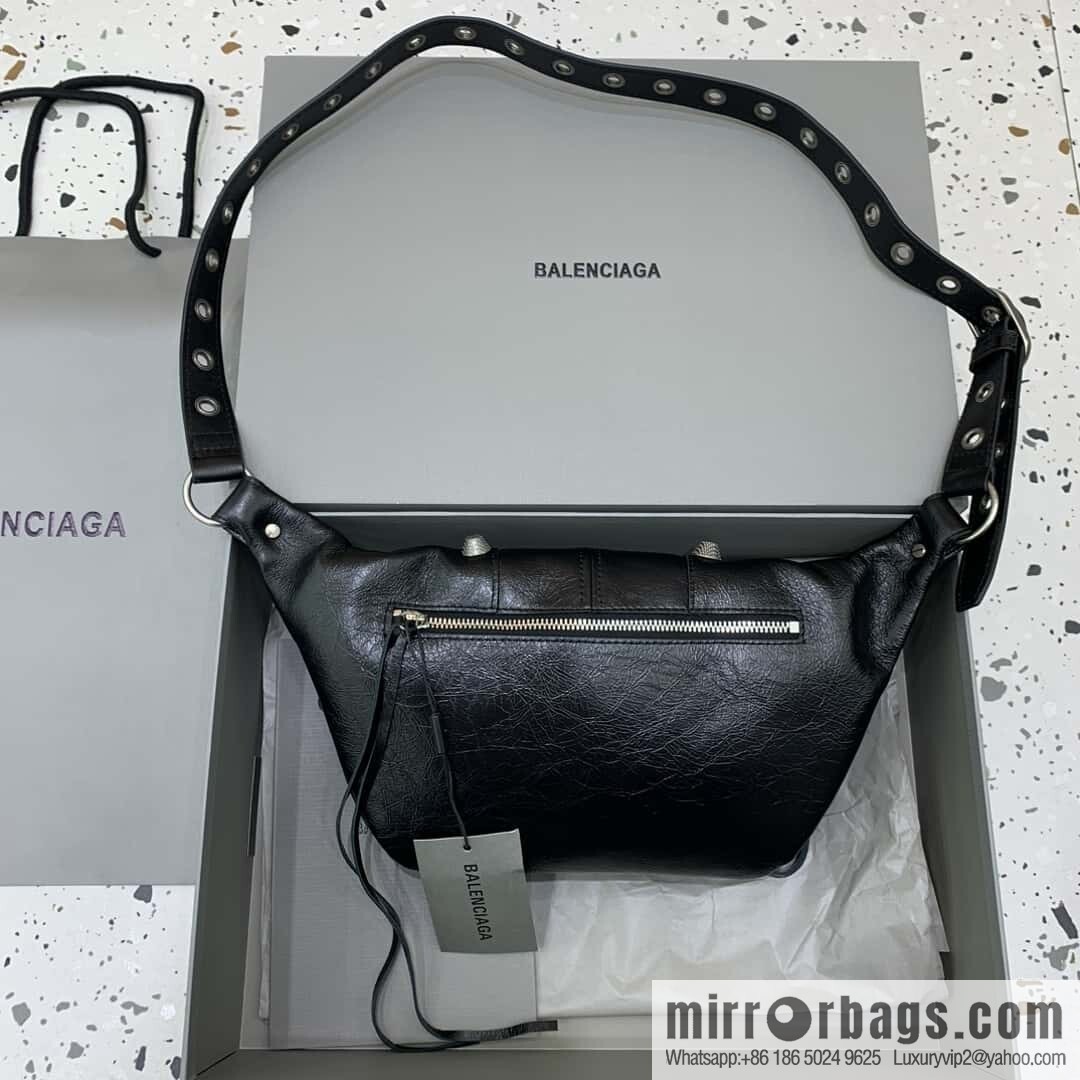 𝐁𝐚𝐥𝐞𝐧𝐜𝐢𝐚𝐠 𝐜𝐚𝐠𝐨𝐥𝐞｜ breast bag [oil wax black] 742014