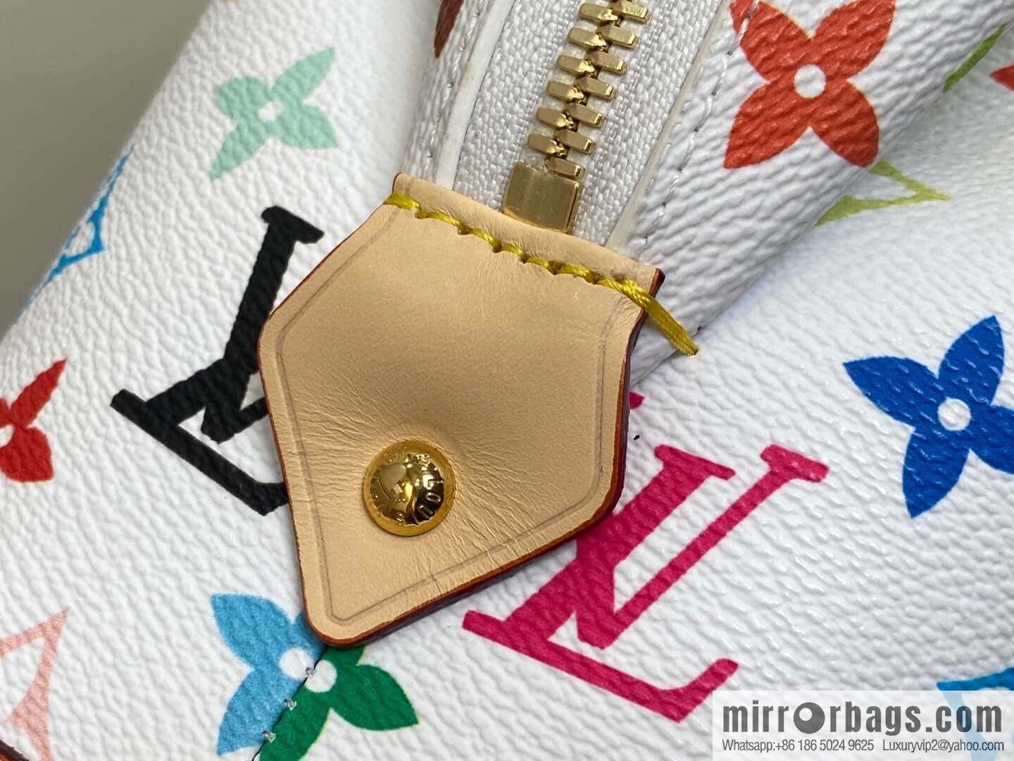 [Original single boutique] M13743 white color cosmetic bag series POCHETTE COSMÉTIQUE large cosmetic bag 2025 Murakami Takashi joint cooperation series