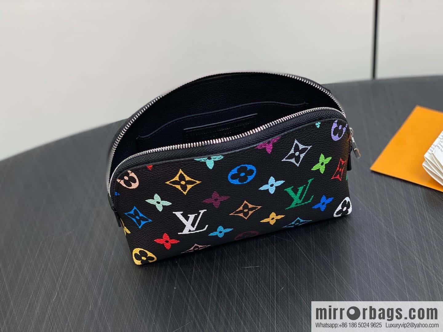 [Original order boutique] M13744 black color, cosmetic bag series POCHETTE COSMÉTIQUE small cosmetic bag