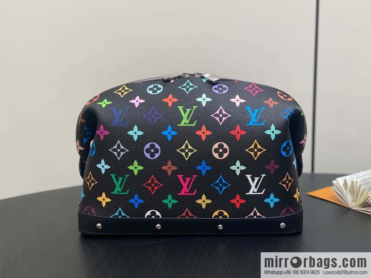 [Original single boutique] M13743 black color cosmetic bag series POCHETTE COSMÉTIQUE large cosmetic bag 2025 Murakami Takashi joint cooperation series (copy)
