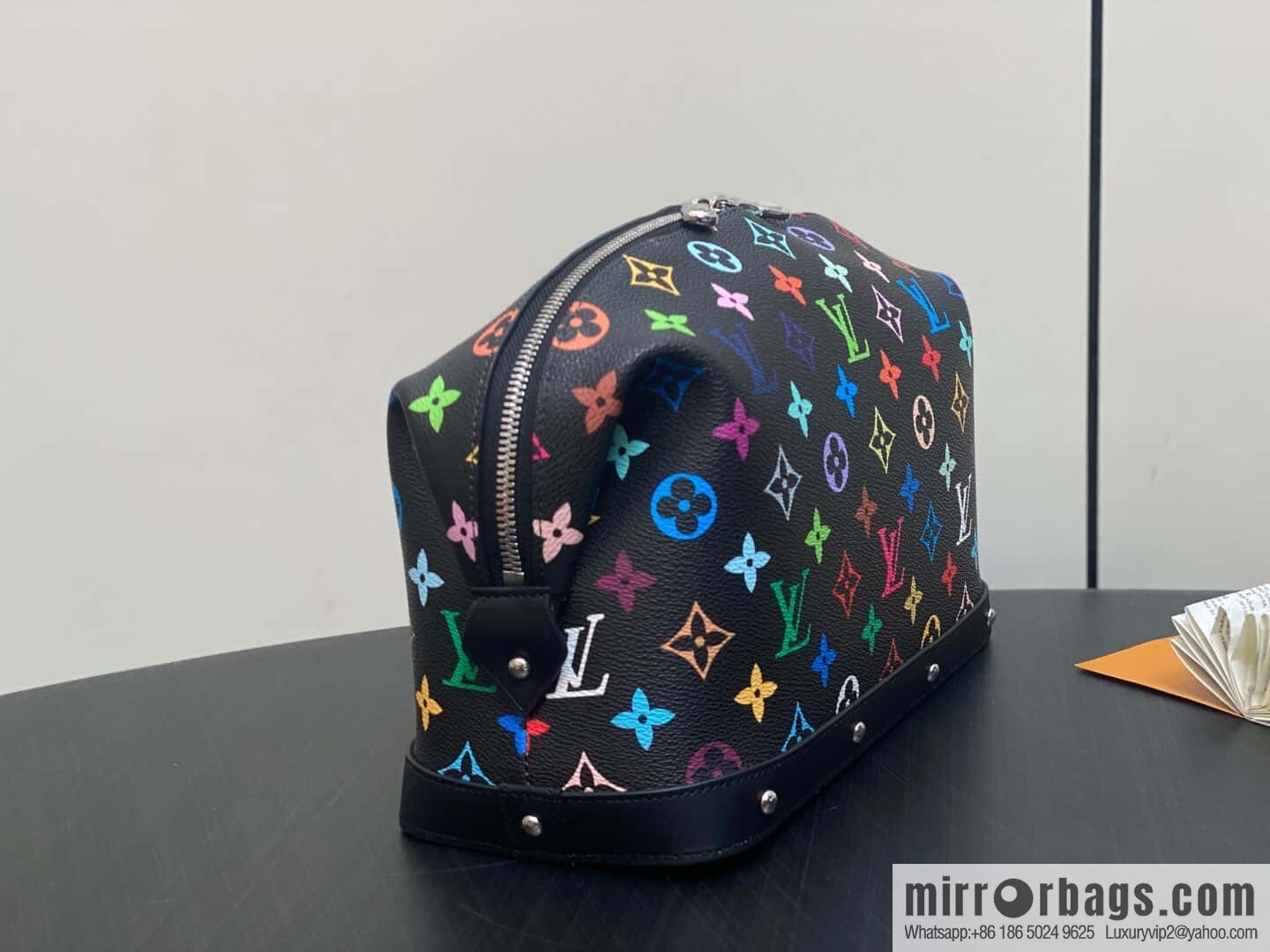 [Original single boutique] M13743 black color cosmetic bag series POCHETTE COSMÉTIQUE large cosmetic bag 2025 Murakami Takashi joint cooperation series (copy)