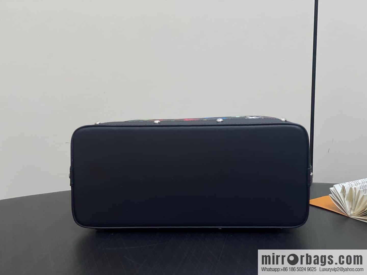 [Original single boutique] M13743 black color cosmetic bag series POCHETTE COSMÉTIQUE large cosmetic bag 2025 Murakami Takashi joint cooperation series (copy)
