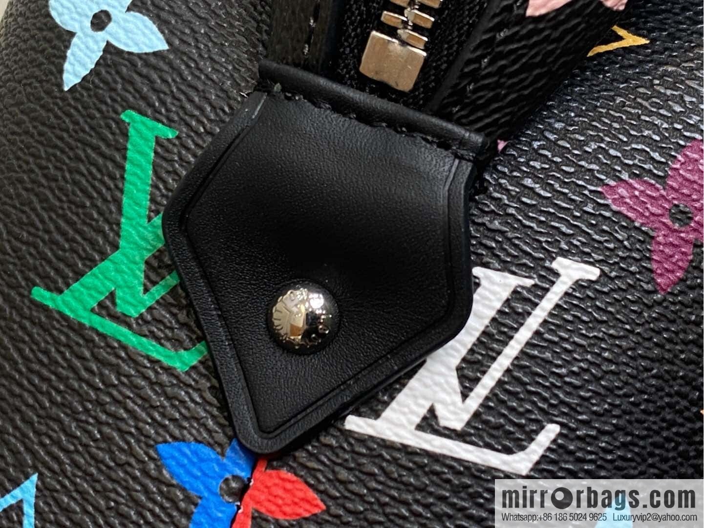 [Original single boutique] M13743 black color cosmetic bag series POCHETTE COSMÉTIQUE large cosmetic bag 2025 Murakami Takashi joint cooperation series (copy)