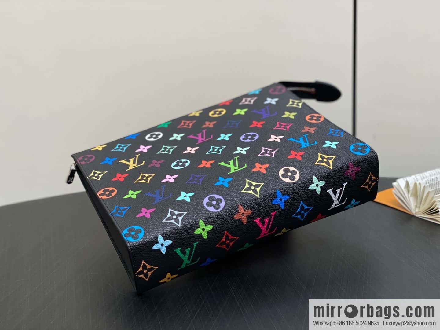 [Original order boutique] M13746 black color, handbag clutch series, the new POCHETTE VOYAGE medium clutch bag of the season