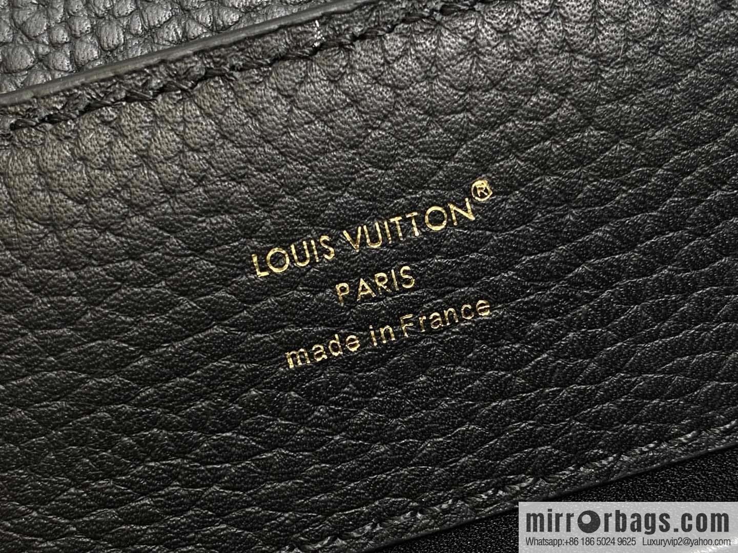 [Original order boutique] M12751 black full leather rhombus, full leather cap that English series, this Capucines small handbag