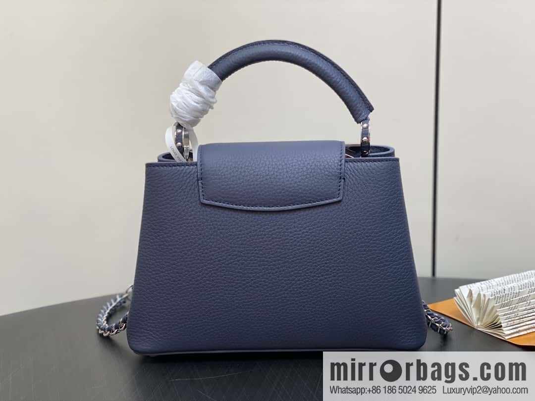 [Original order boutique] M12751 dark blue full leather rhombus model, full leather cap that English series, this Capucines small handbag