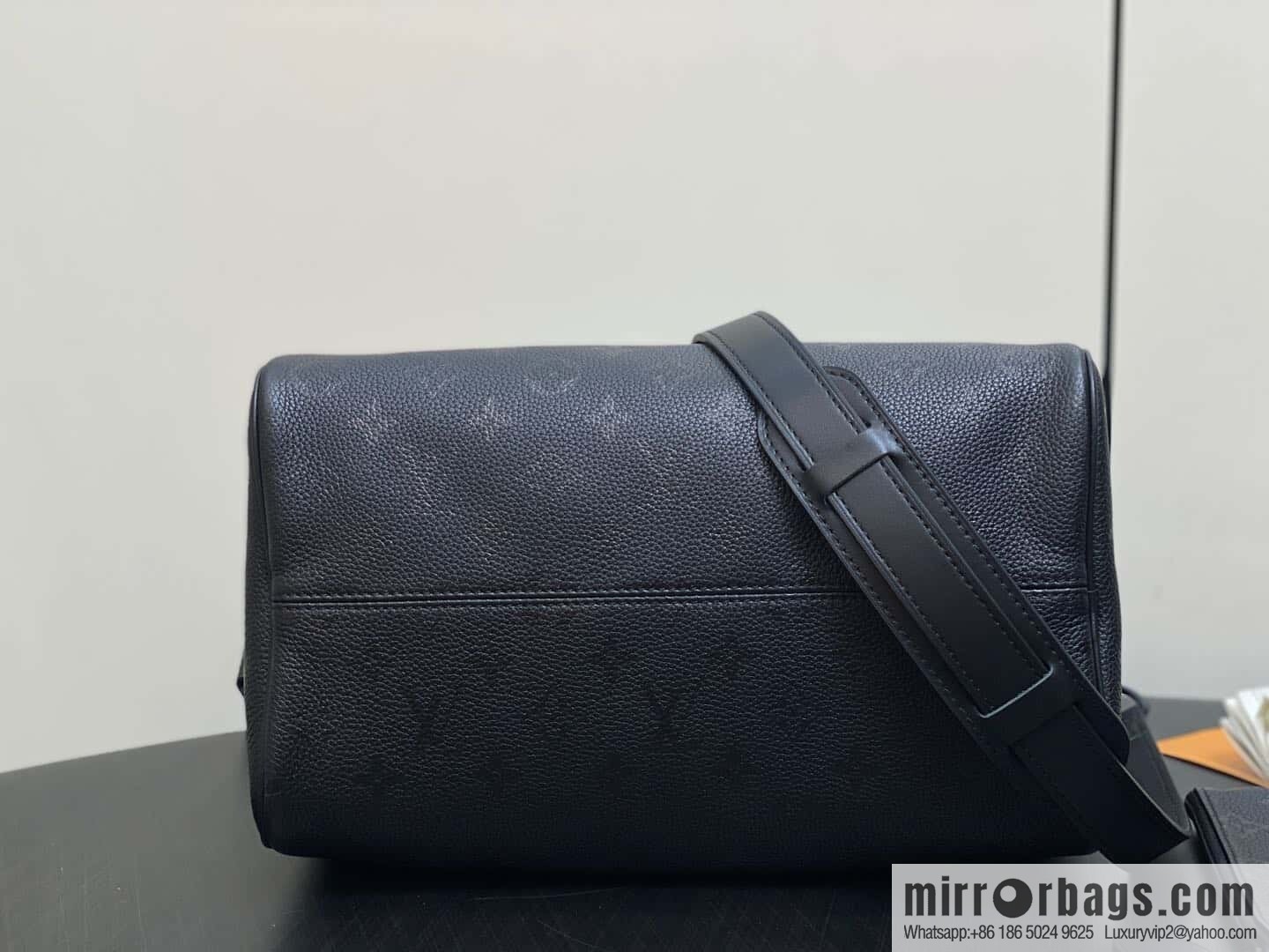 [Original order boutique] M21108 black full leather, pillow bag speedy series SPEEDY P9 BANDOULIZRE30 handbag