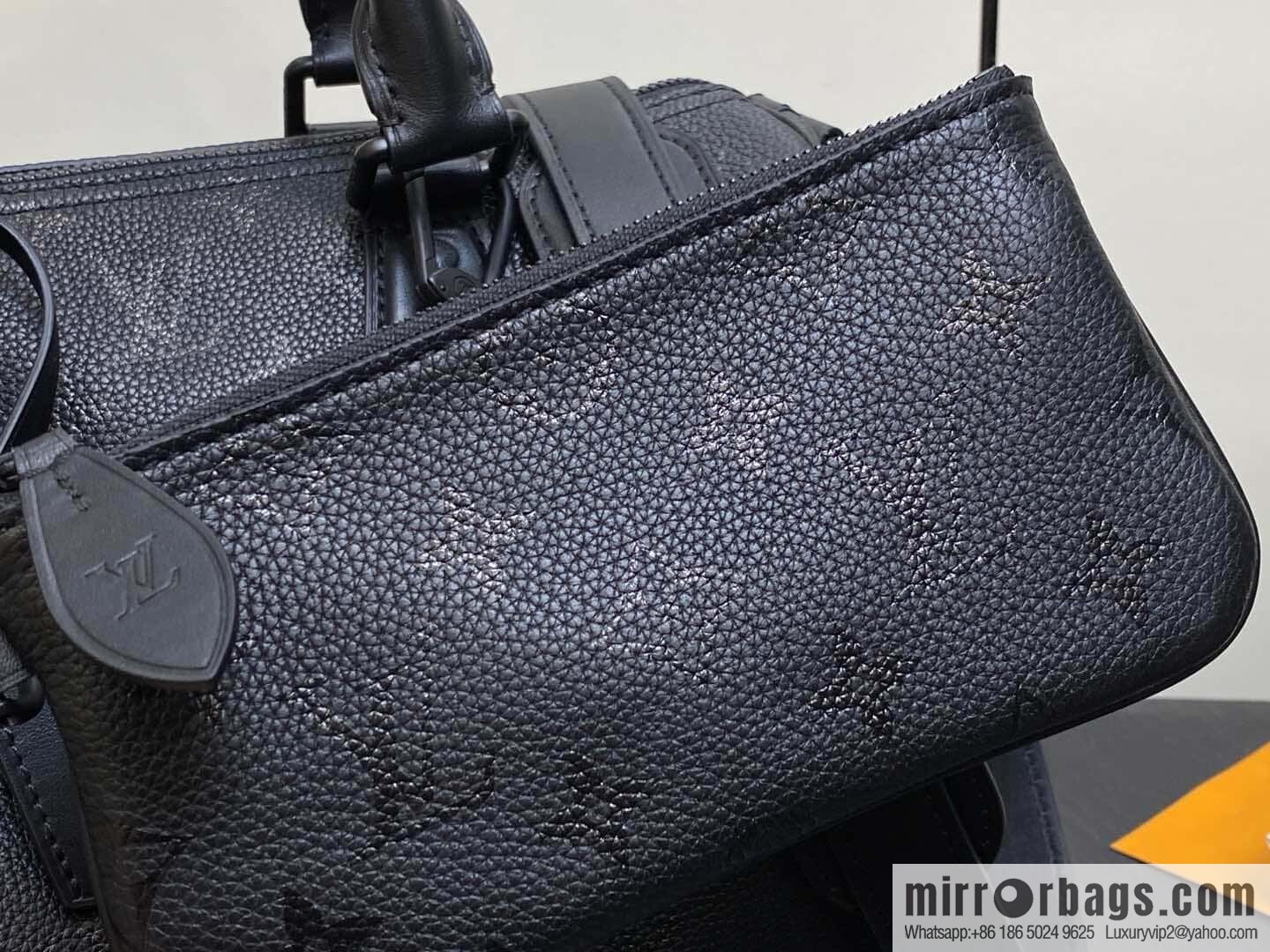 [Original order boutique] M21108 black full leather, pillow bag speedy series SPEEDY P9 BANDOULIZRE30 handbag