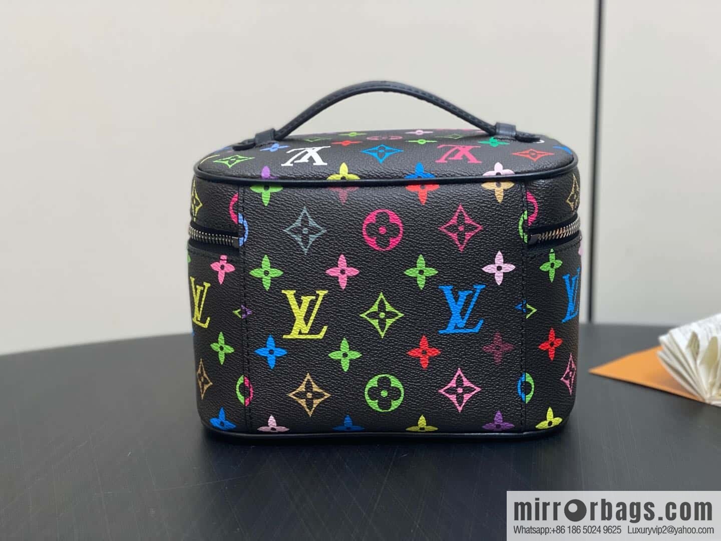 [Original order boutique] M13747 black color, cosmetic bag series Nine BB cosmetic bag m44495 black color