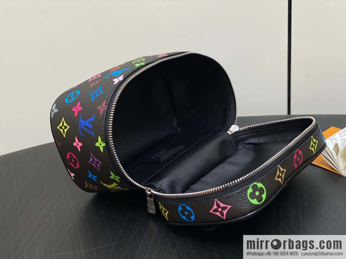 [Original order boutique] M13747 black color, cosmetic bag series Nine BB cosmetic bag m44495 black color