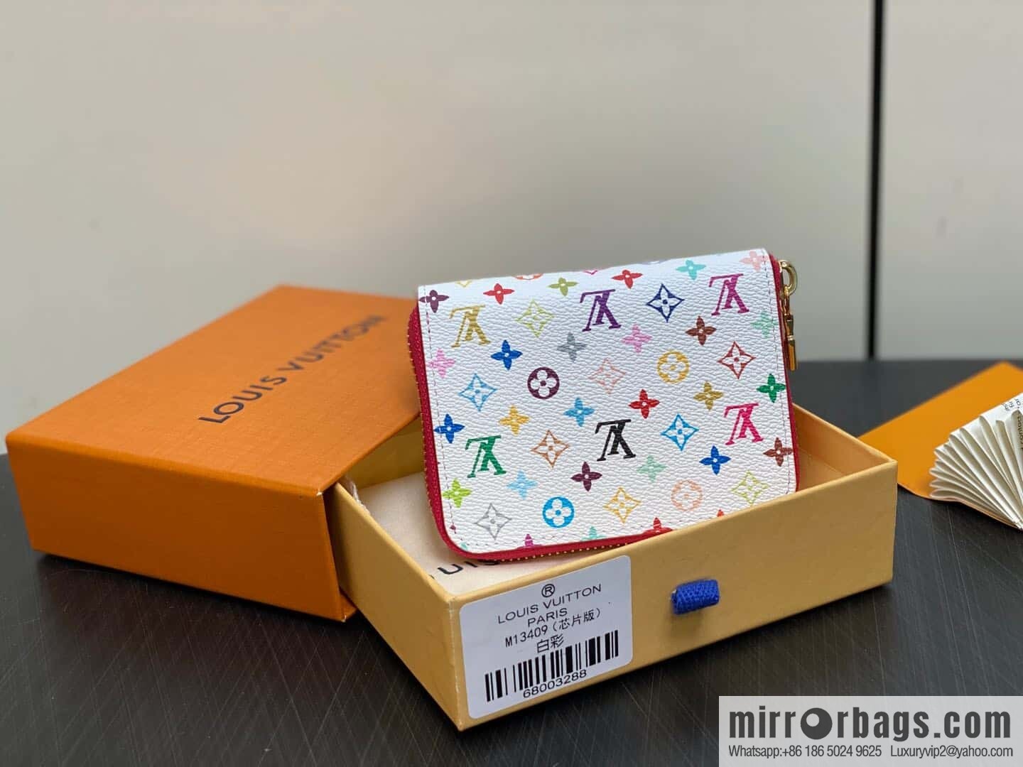 [Original order boutique] M13409 white color, single zipper short wallet series ZIPPY change bag