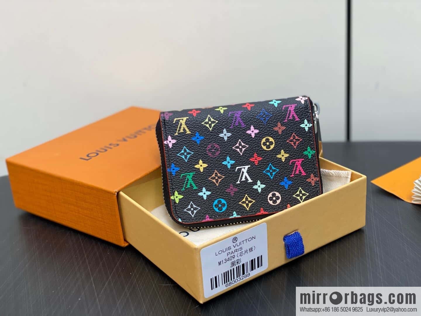 [Original order boutique] M13409 black color, single zipper short wallet series ZIPPY change bag