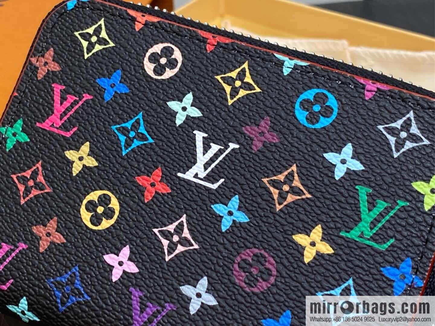 [Original order boutique] M13409 black color, single zipper short wallet series ZIPPY change bag