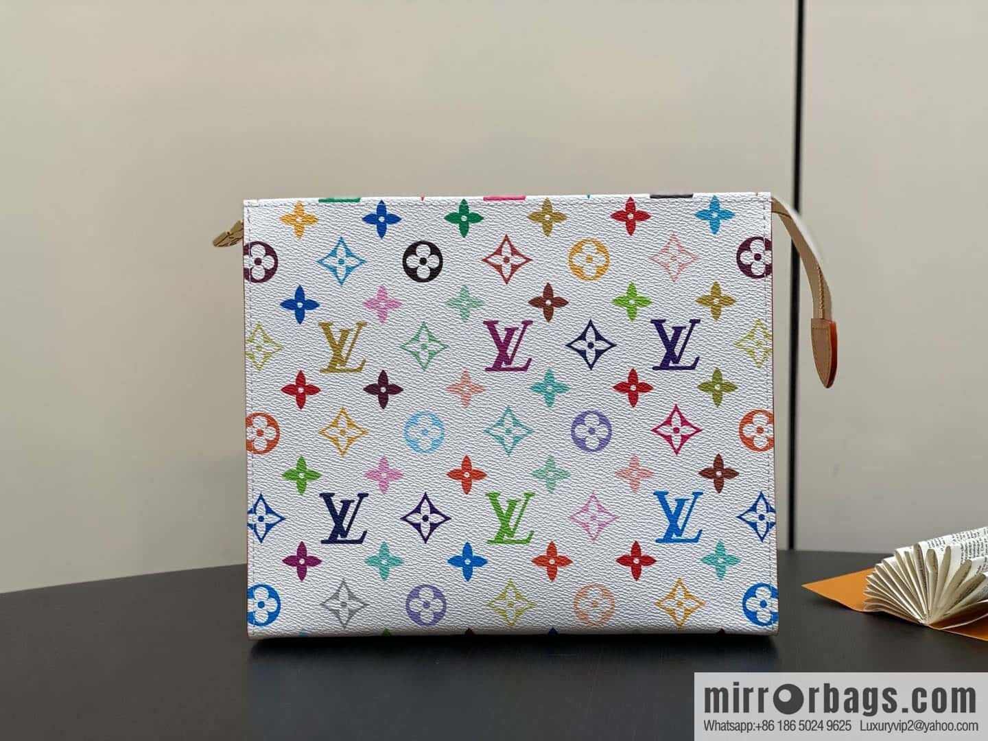 [Original order boutique] M13746 white color, handbag POCHETTE VOYAGE medium clutch bag