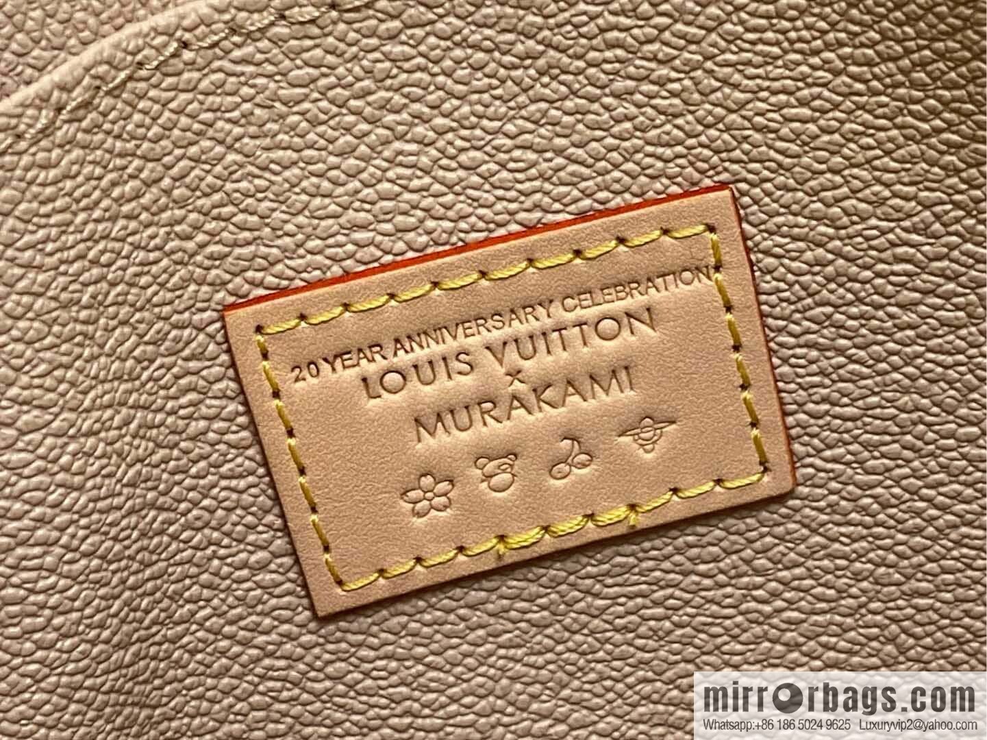 [Original order boutique] M13746 white color, handbag POCHETTE VOYAGE medium clutch bag