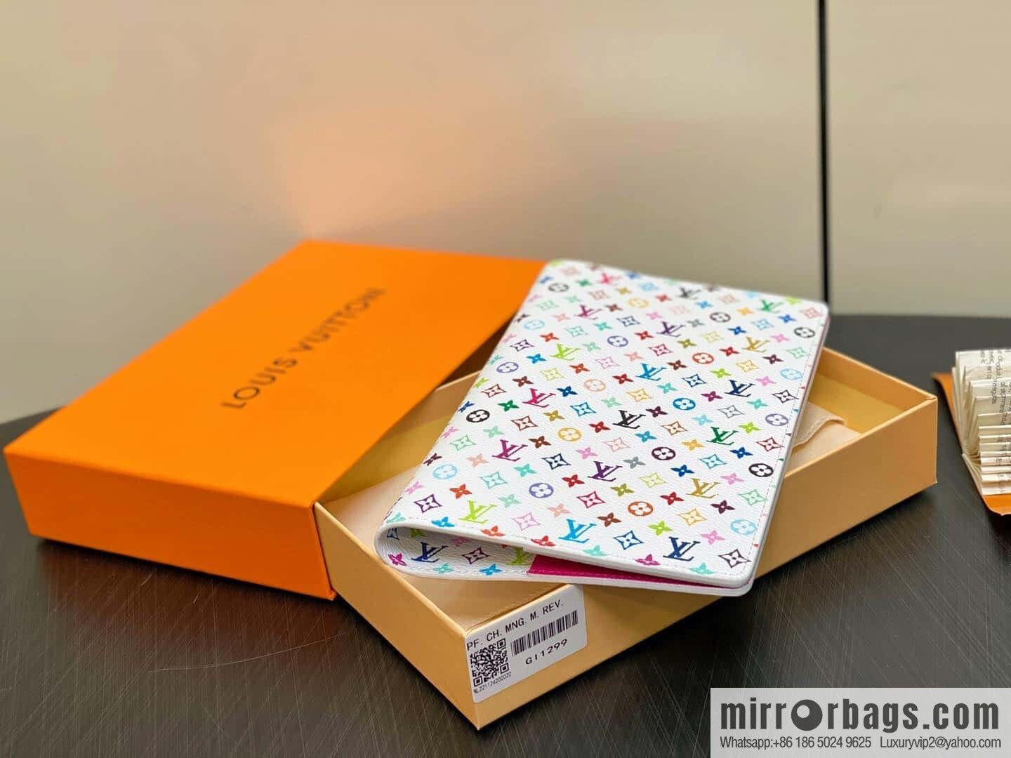 [Original order boutique] MGI1299 white color, notepad envelope LV x TM EMILY medium notepad envelope (Sancai - Murakami Takashi)