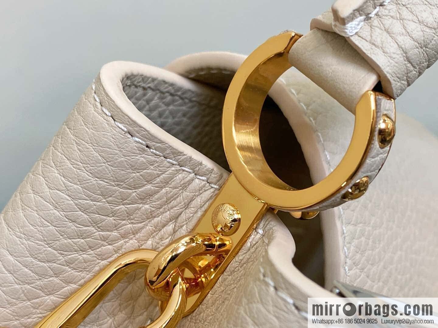 [Original order boutique] M12751 rice white full leather rhombus model, full leather cap that English series, this Capucines mini handbag