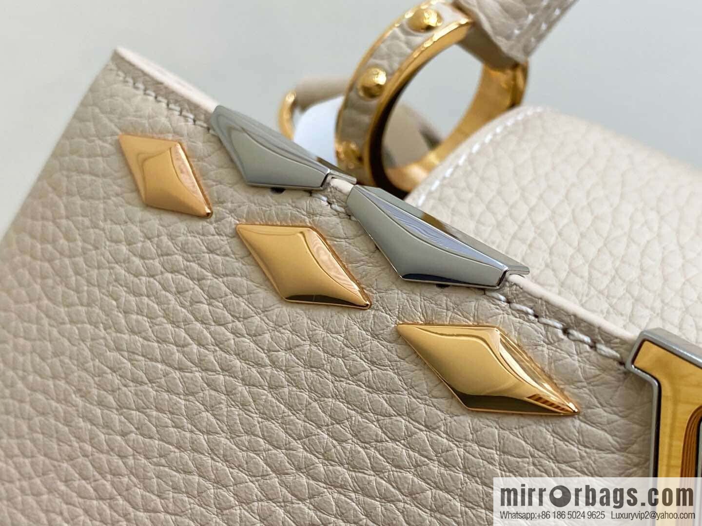 [Original order boutique] M12751 rice white full leather rhombus model, full leather cap that English series, this Capucines medium handbag