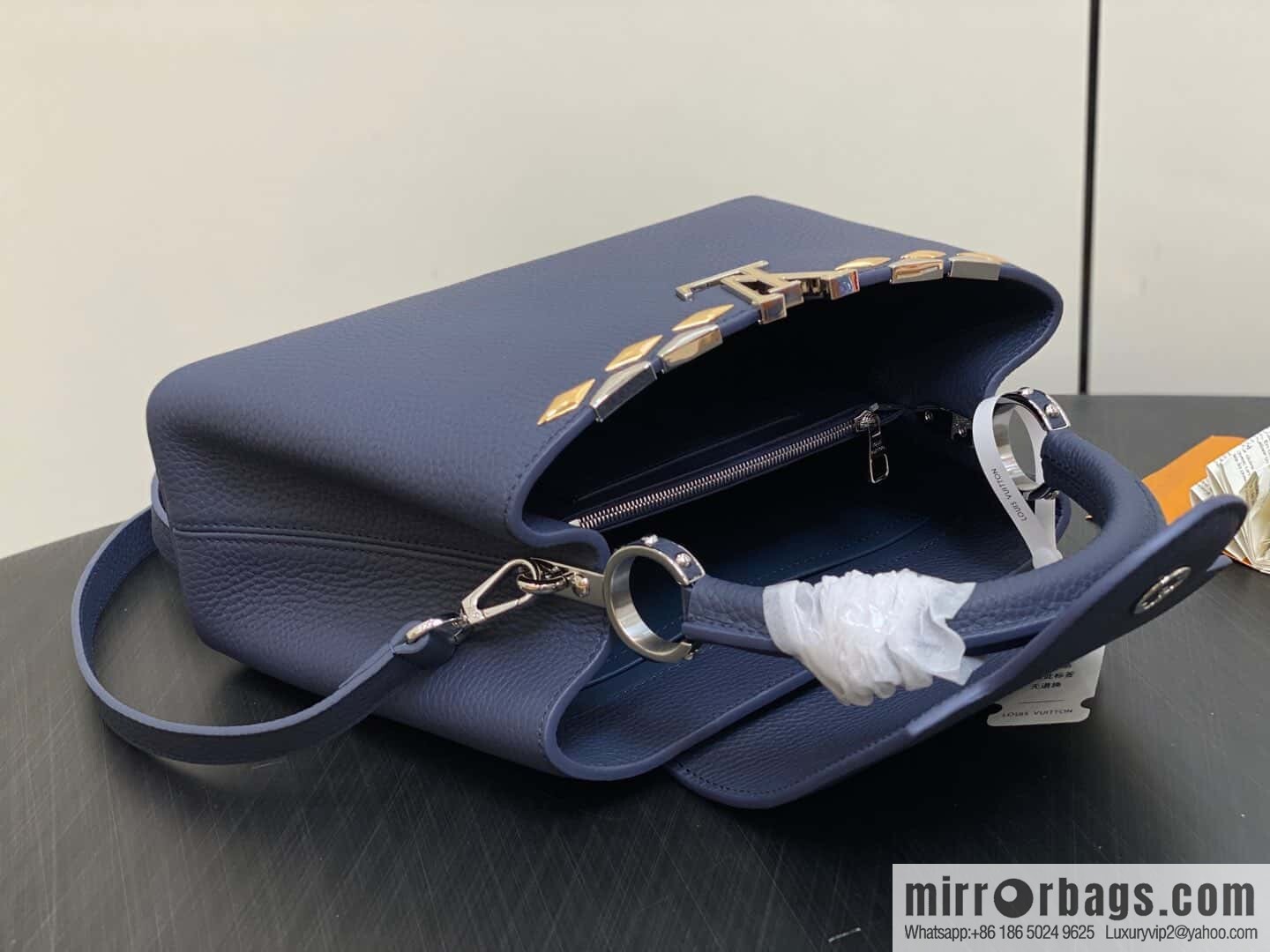 [Original order boutique] M12751 dark blue full leather rhombus, full leather cap Naxing series, this Capucines medium handbag
