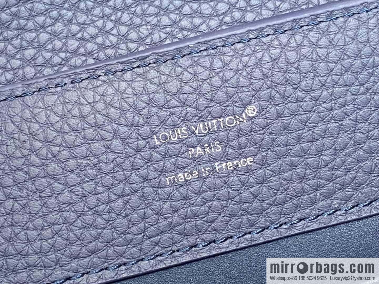 [Original order boutique] M12751 dark blue full leather rhombus, full leather cap Naxing series, this Capucines medium handbag