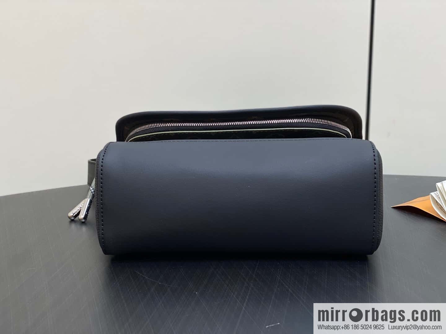[Original order boutique] M12625 green flower, men's bag messenger bag series Pulse messenger bag