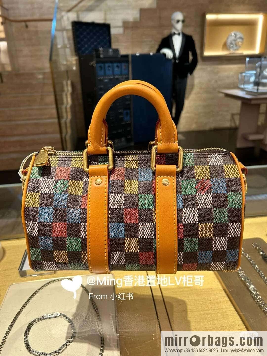 [Original single boutique] M00148 color gradual change grid, men's bag pillow bag speedy series, this Keepall 25 handbag