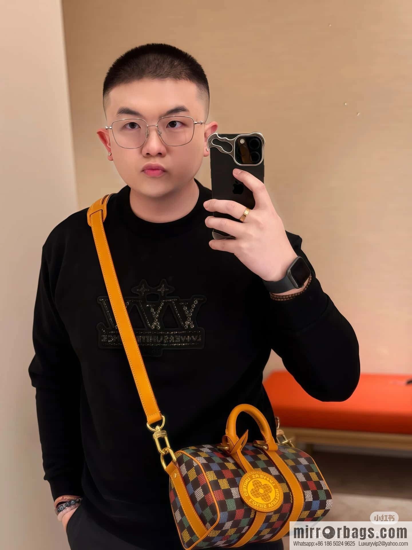 [Original single boutique] M00148 color gradual change grid, men's bag pillow bag speedy series, this Keepall 25 handbag