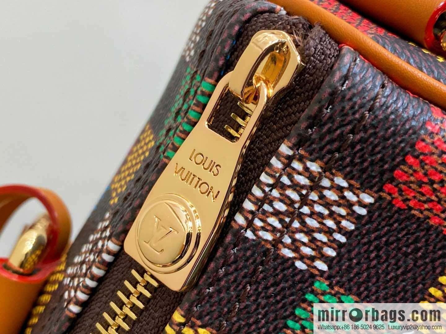 [Original single boutique] M00148 color gradual change grid, men's bag pillow bag speedy series, this Keepall 25 handbag