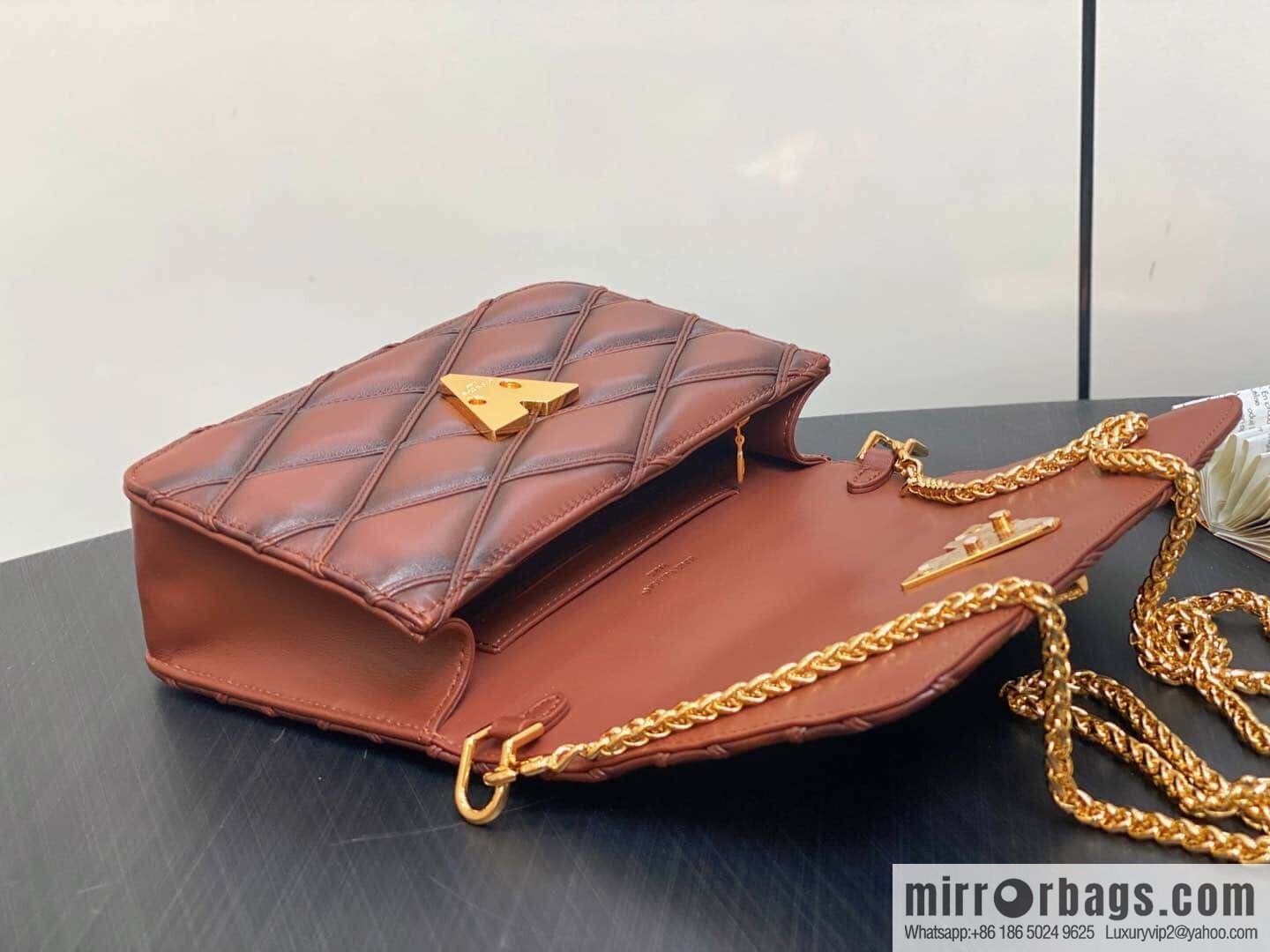 [Original order boutique] M13139 caramel color, full leather rhombus chain bag WALLET ON CHAIN GO-14 handbag