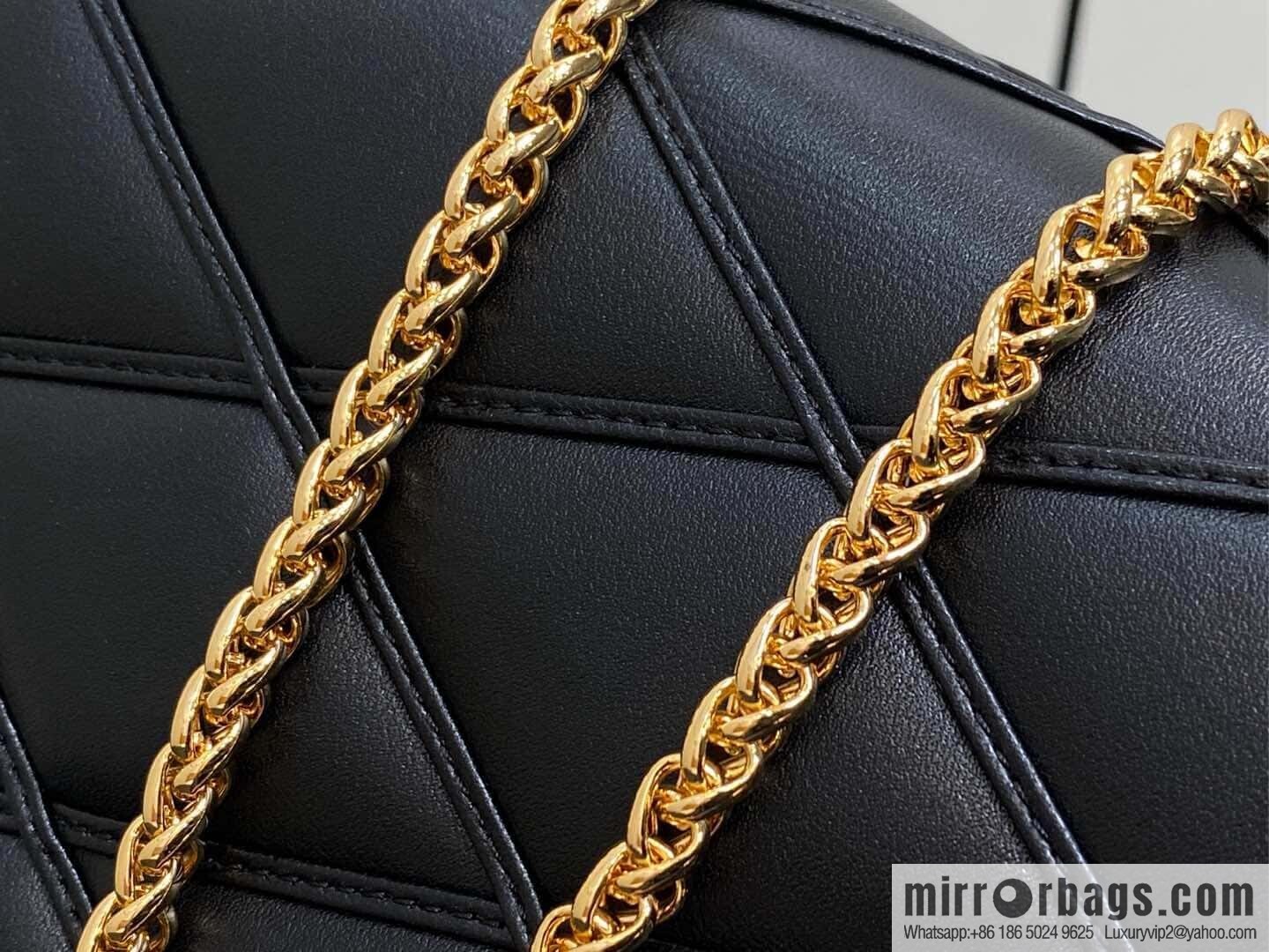 [Original order boutique] M13139 black, full leather rhombus chain bag WALLET ON CHAIN GO-14 handbag