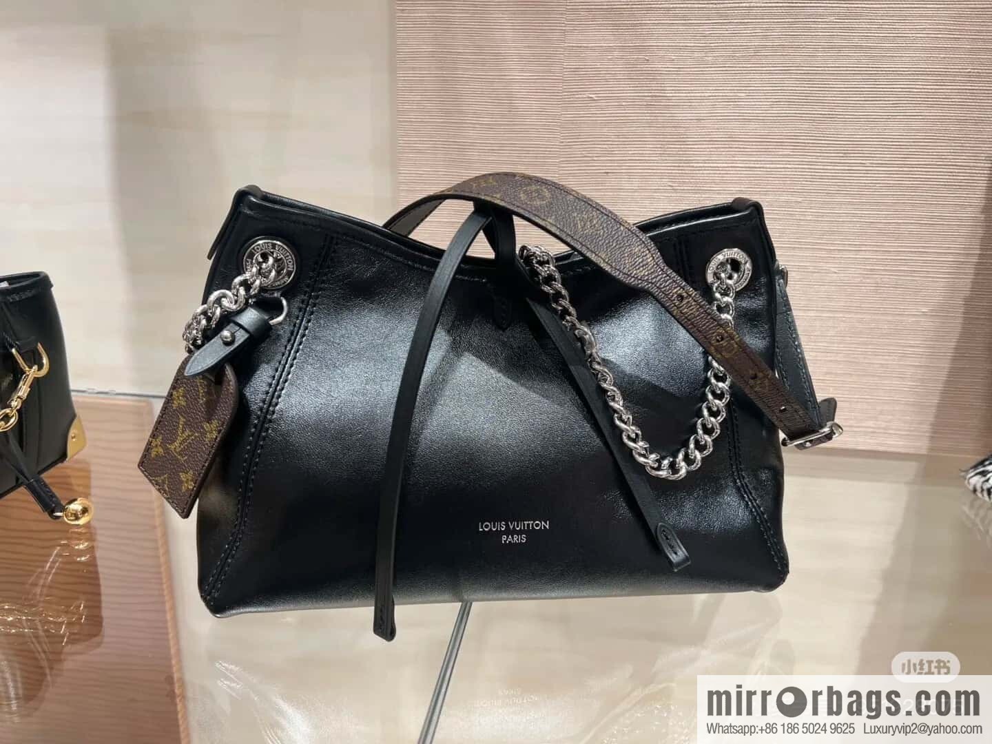 [Original order boutique] M12888 black full leather, shopping bag series CARRYALL BB handbag