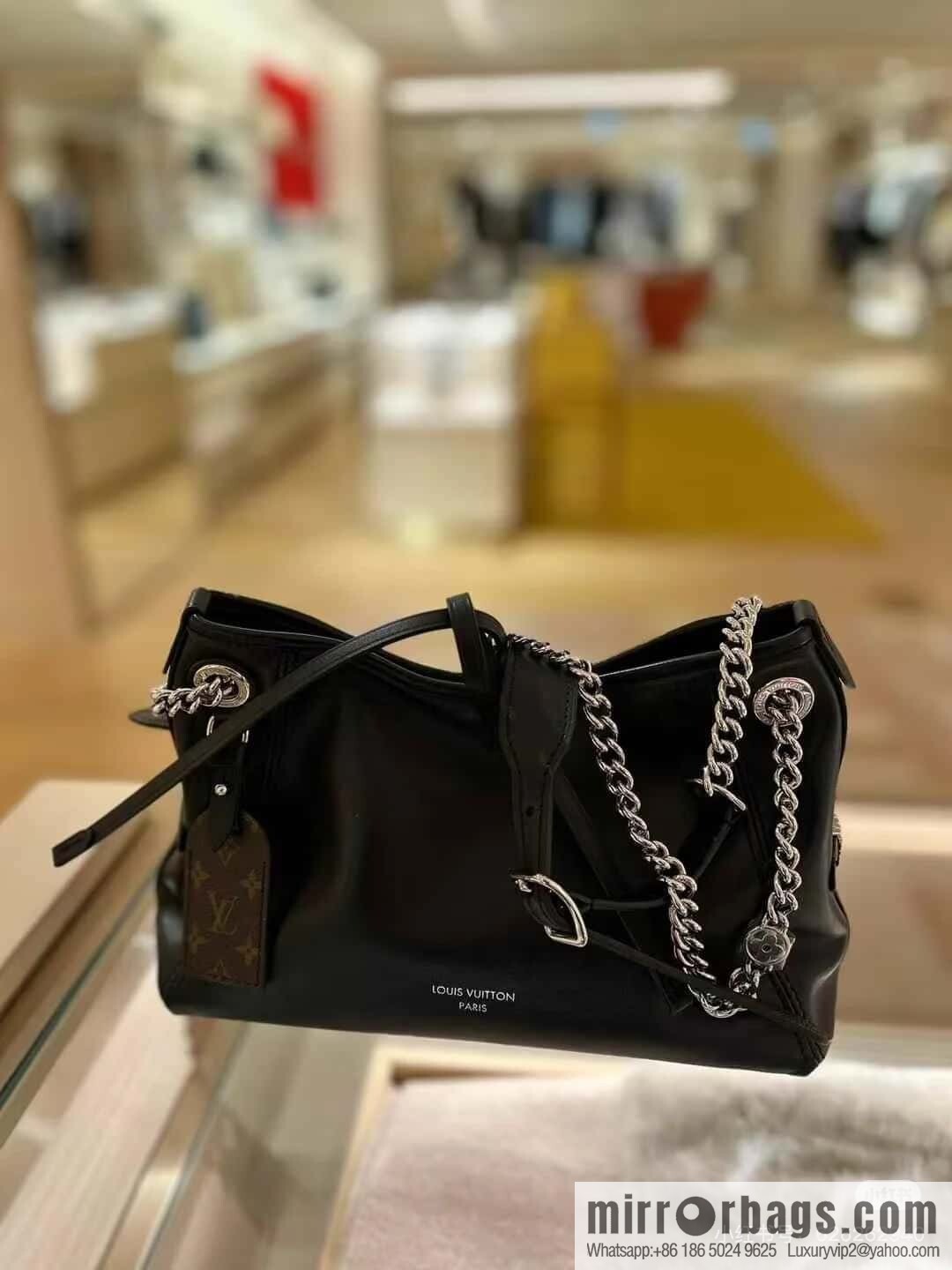[Original order boutique] M12888 black full leather, shopping bag series CARRYALL BB handbag