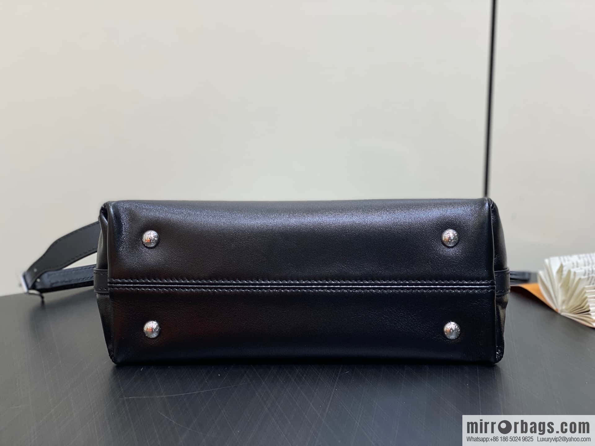 [Original order boutique] M12888 black full leather, shopping bag series CARRYALL BB handbag