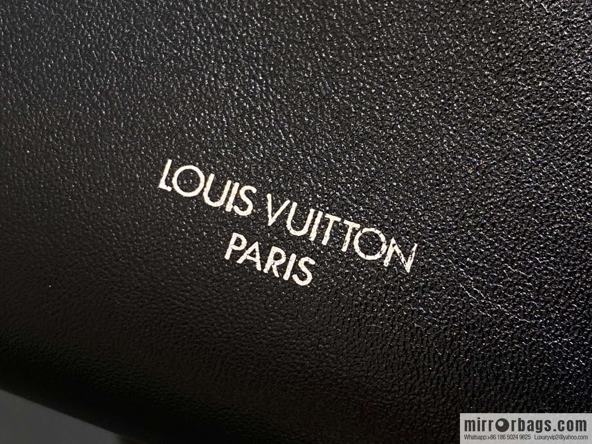 [Original order boutique] M12888 black full leather, shopping bag series CARRYALL BB handbag