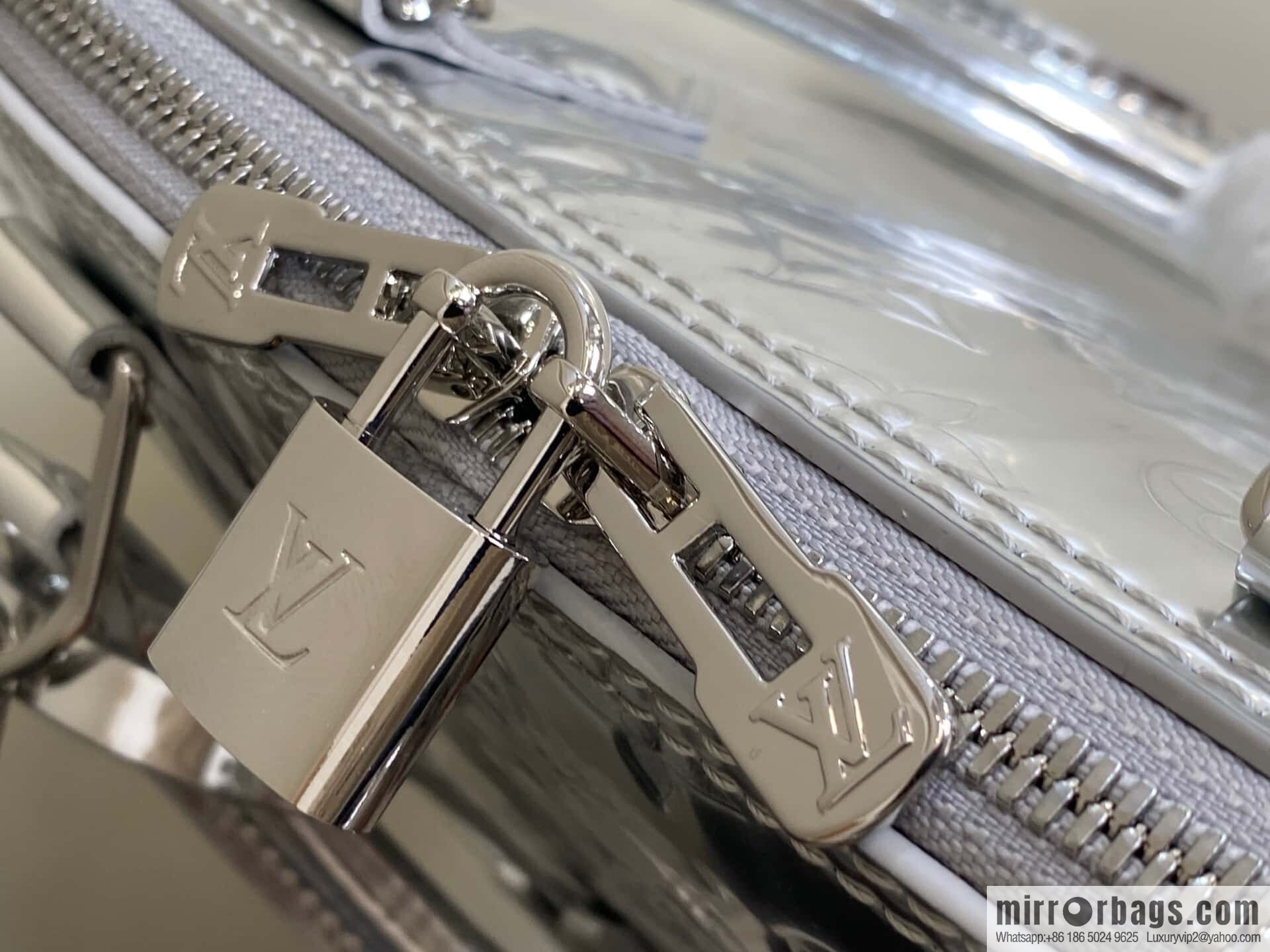 [Original order boutique] M40301 silver patent leather, shell bag series alma medium handbag