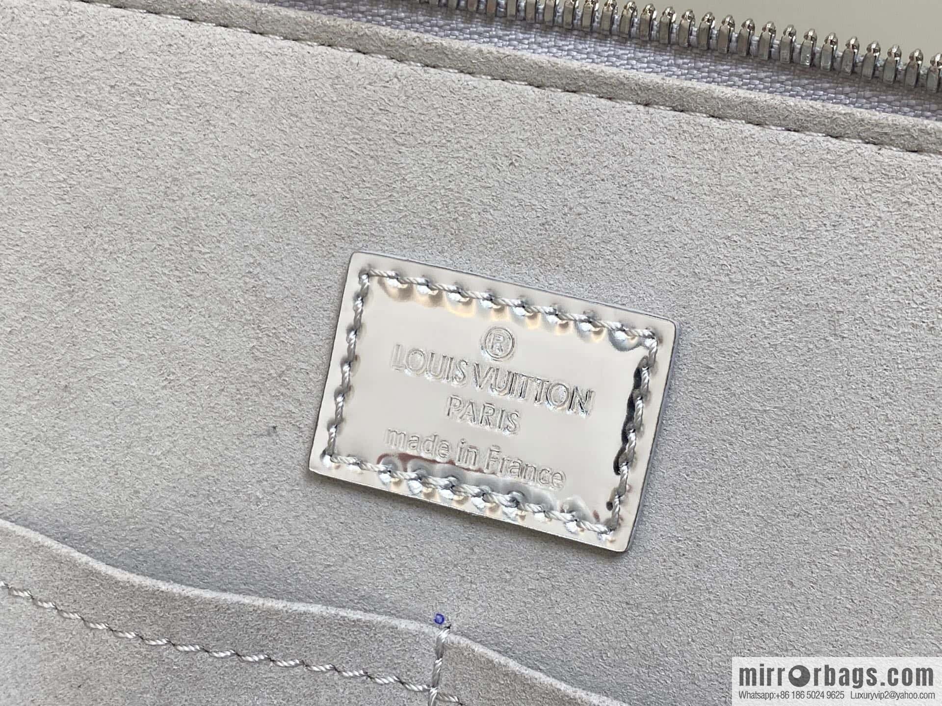 [Original order boutique] M40301 silver patent leather, shell bag series alma medium handbag
