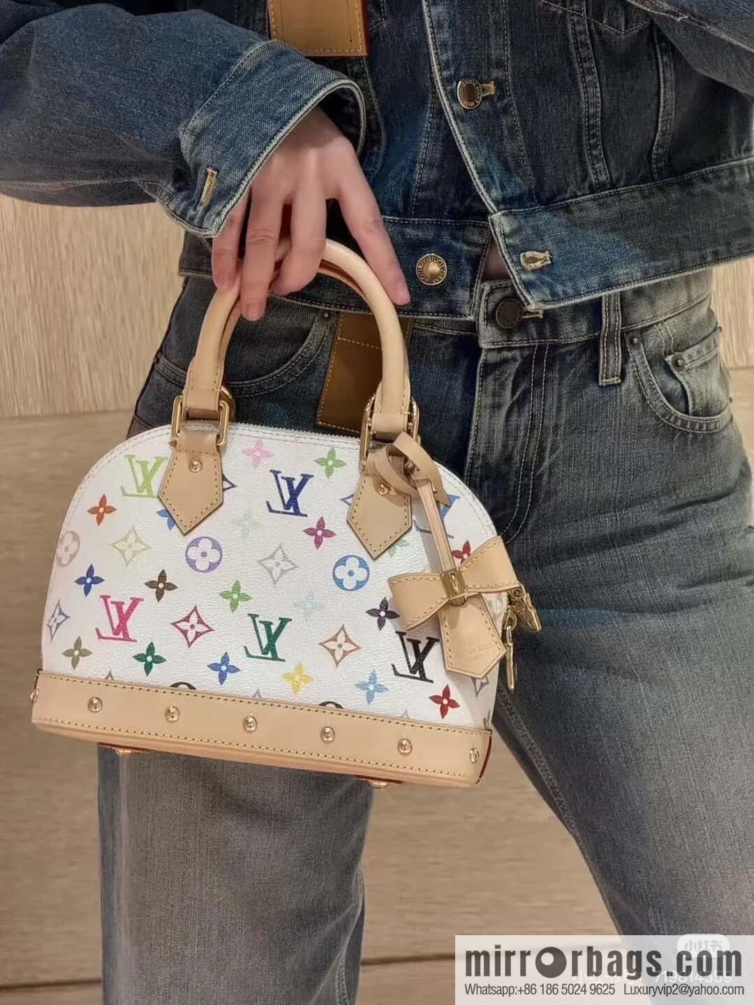 [Original order boutique] M53152 white color, presbyopia shell bag small alma bb handbag (Sancai - Murakami Takashi)