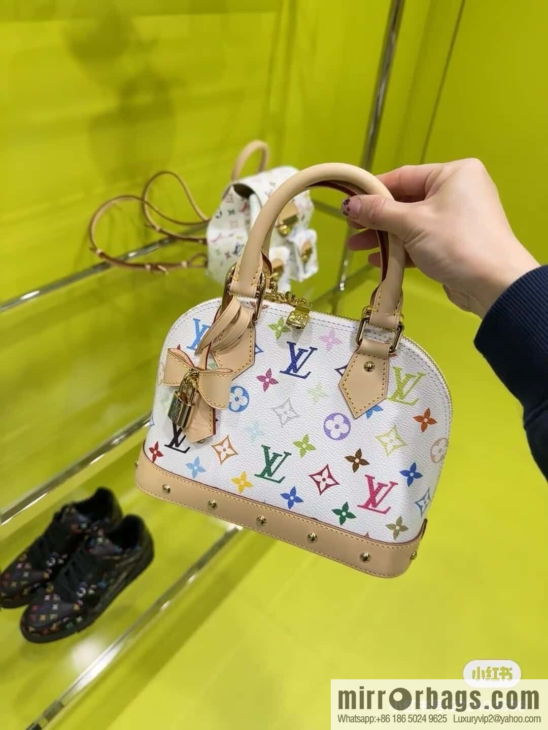 [Original order boutique] M53152 white color, presbyopia shell bag small alma bb handbag (Sancai - Murakami Takashi)