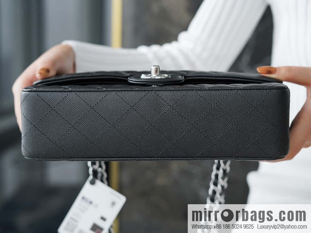 ℂ𝔽 𝗖𝗹𝗮𝘀𝘀𝗶𝗰 𝗙𝗹𝗮𝗽 | Original Caviar 🐂 Medium, Black Silver 🖤 A01112
